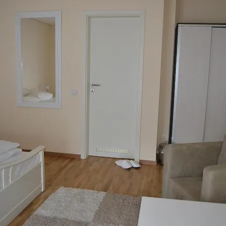 فندق مبيت وإفطار Alex18 Ni