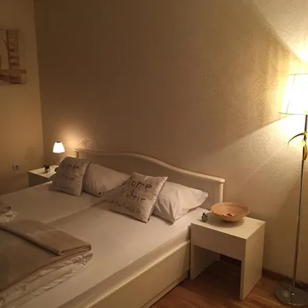 Bed & Breakfast Alex18 Nis