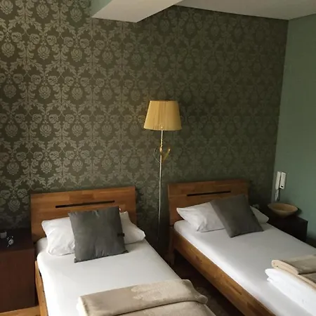 Alex18 فندق مبيت وإفطار