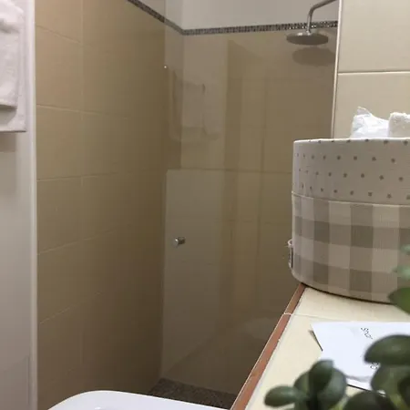 Alex18 فندق مبيت وإفطار